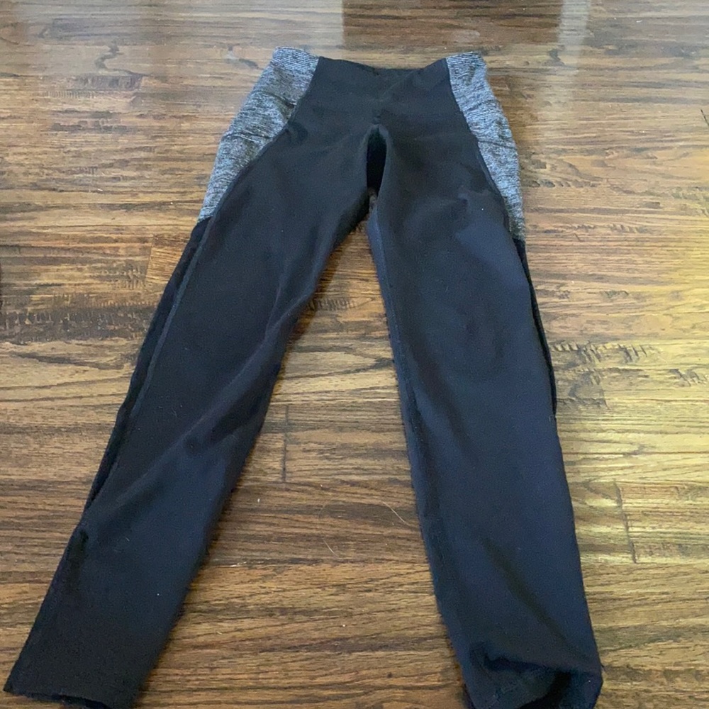black and grey leggings